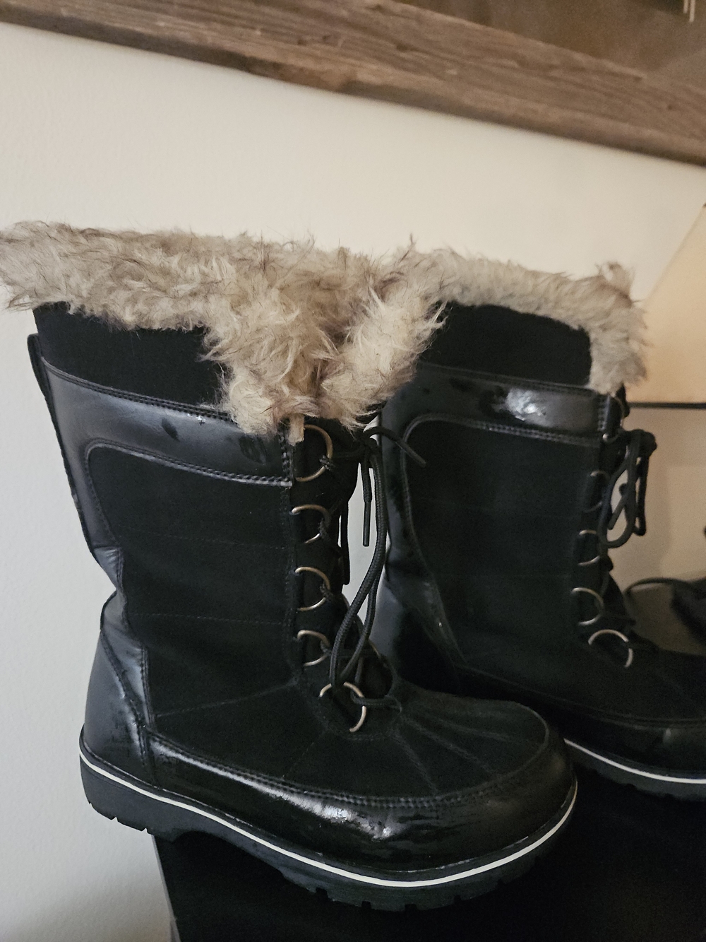Black Faux-Fur Trim Winter Lace-Up Boots - Women
